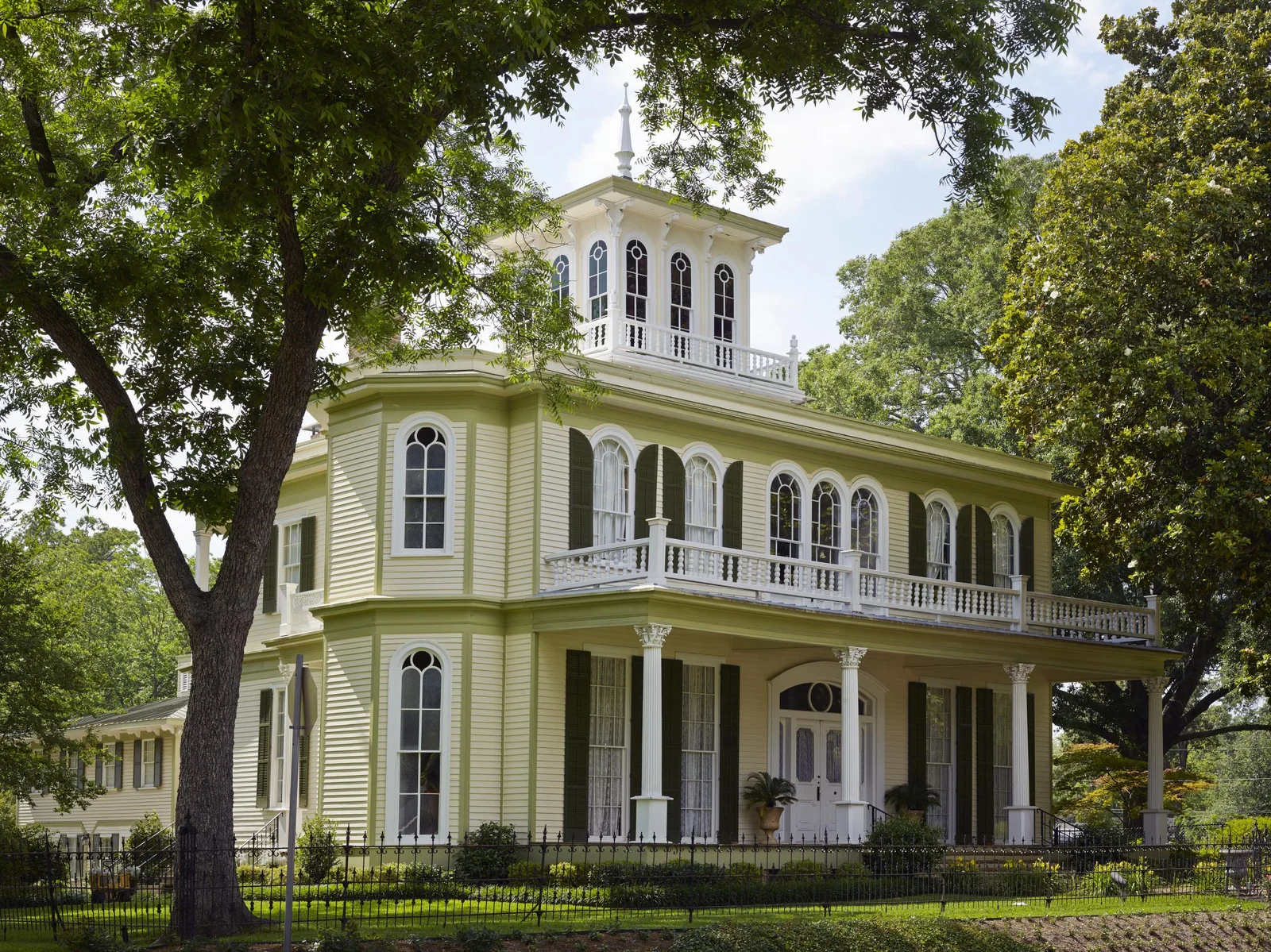 Exterior of the House of the Seasons